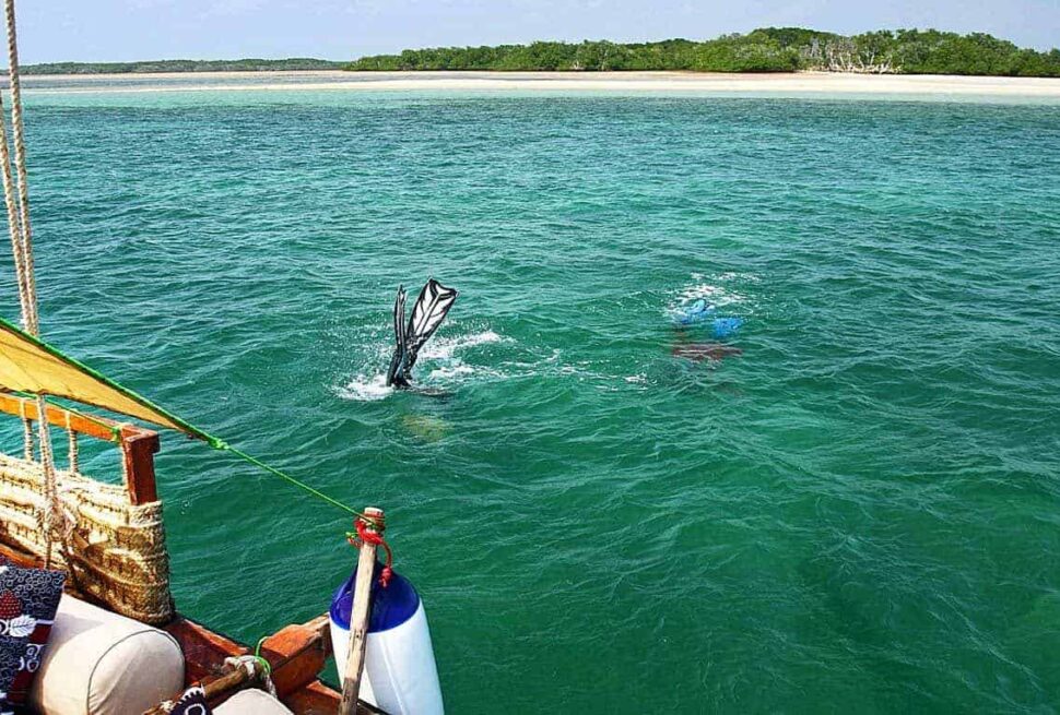 Kiunga Marine National Reserve – Remote Coral Reefs & Untouched Coastal Wilderness in Kenya
